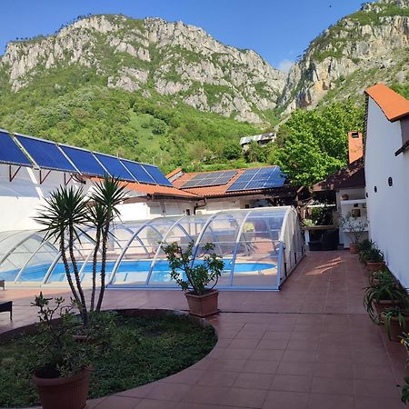 Pensiunea La Dolce Vita Baile Herculane Luaran gambar