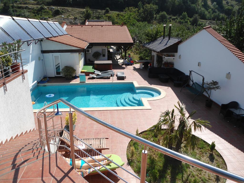 Pensiunea La Dolce Vita Baile Herculane Luaran gambar
